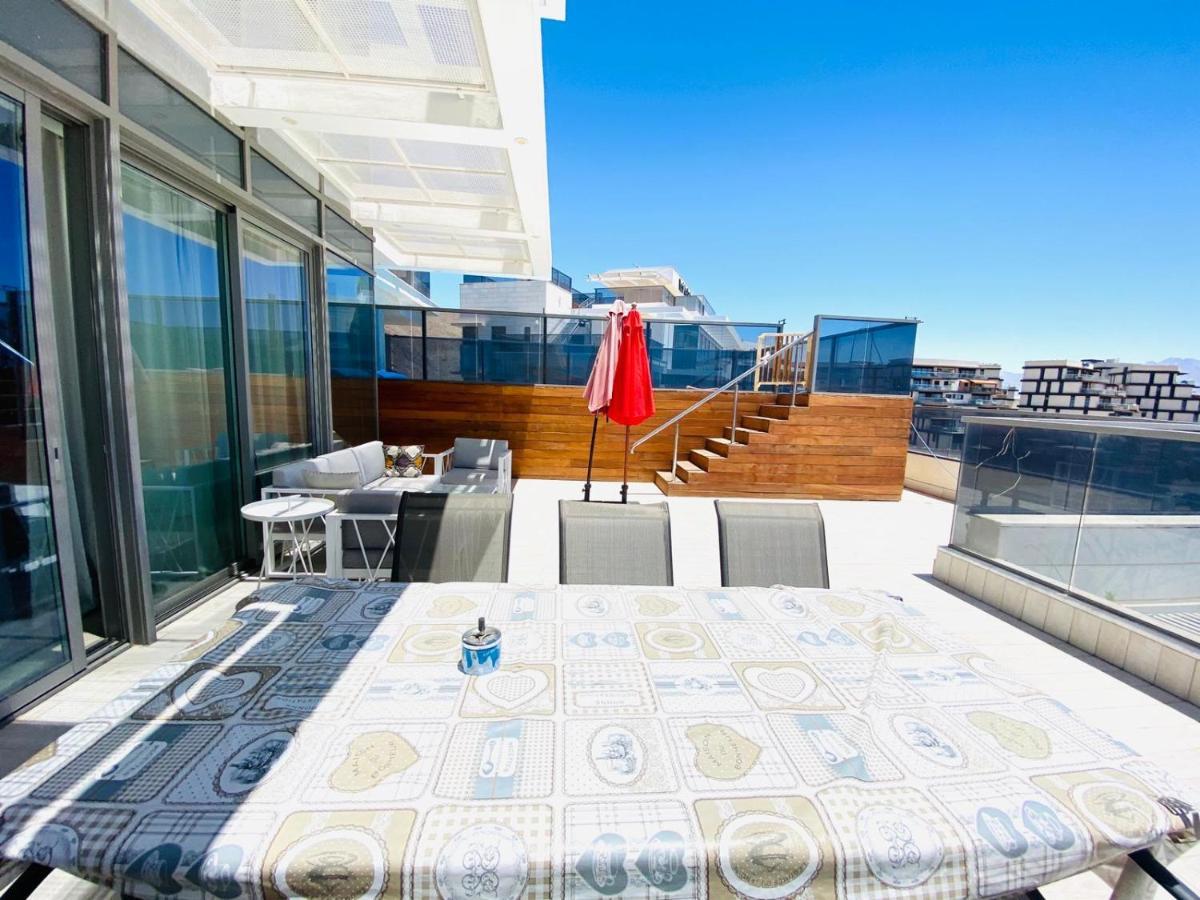 شقة Stunning Penthouse With Sea Views And Private Heated Pool إيلات المظهر الخارجي الصورة